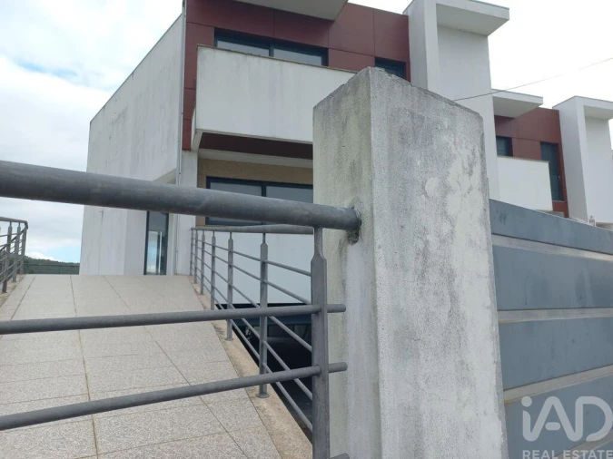 Moradia T4 para Venda em Abade de Neiva Foto 25