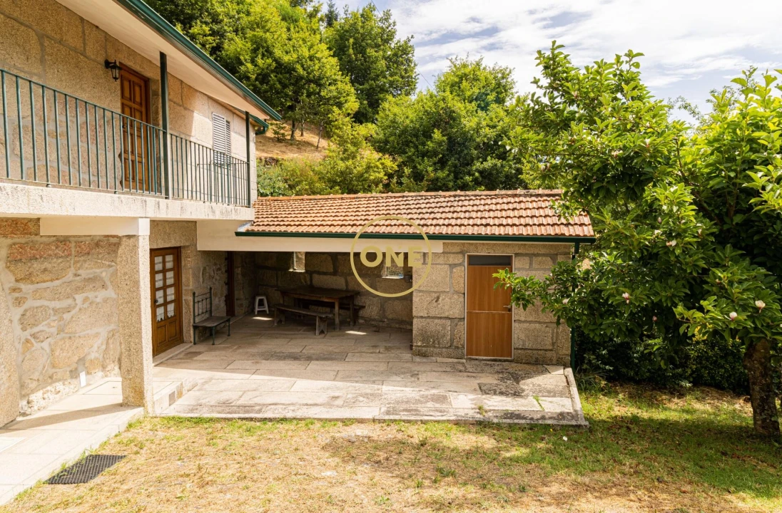 Moradia T5 para Venda em Gondiães e Vilar de Cunhas Foto 25