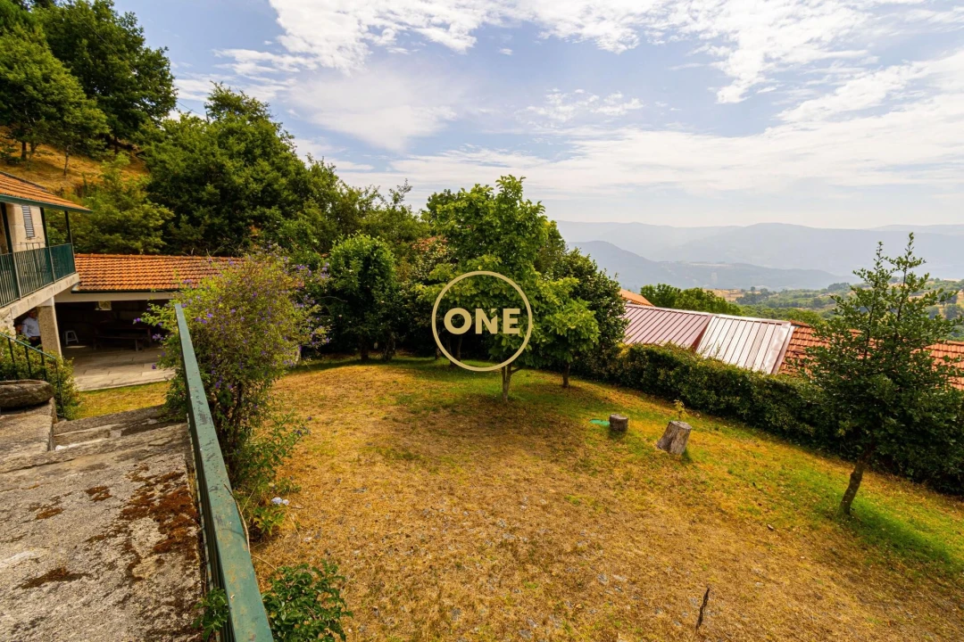 Moradia T5 para Venda em Gondiães e Vilar de Cunhas Foto 27