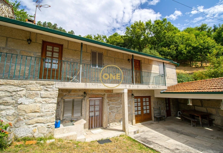 Moradia T5 para Venda em Gondiães e Vilar de Cunhas Foto 2