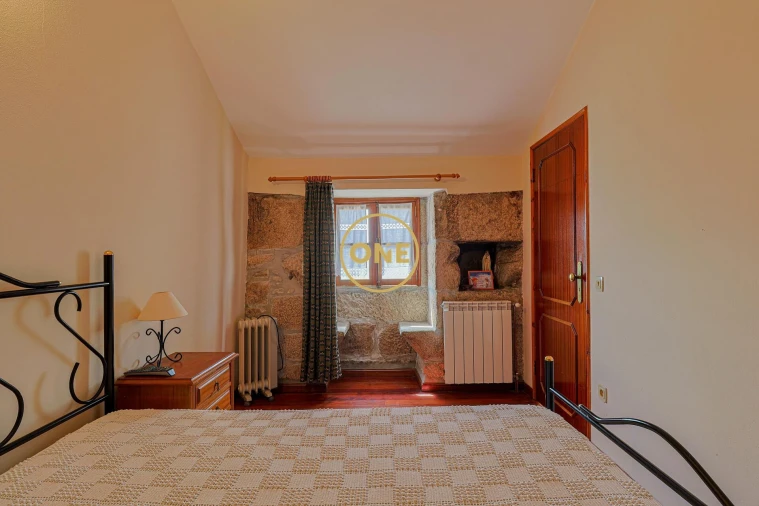 Moradia T5 para Venda em Gondiães e Vilar de Cunhas Foto 1