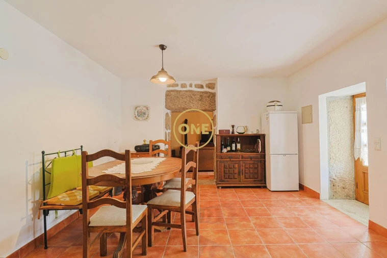 Moradia T5 para Venda em Gondiães e Vilar de Cunhas Foto 7