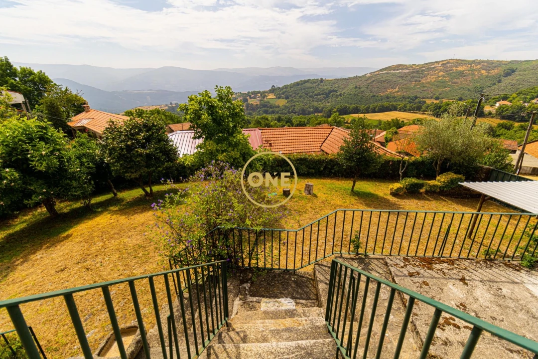 Moradia T5 para Venda em Gondiães e Vilar de Cunhas Foto 23