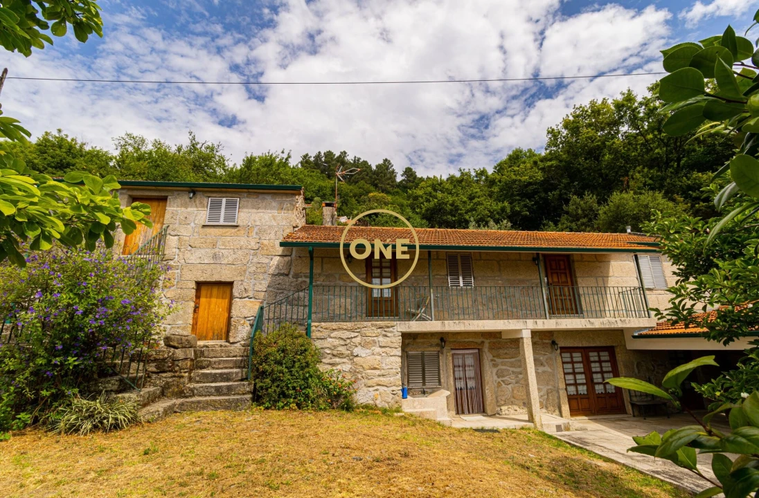 Moradia T5 para Venda em Gondiães e Vilar de Cunhas Foto 4