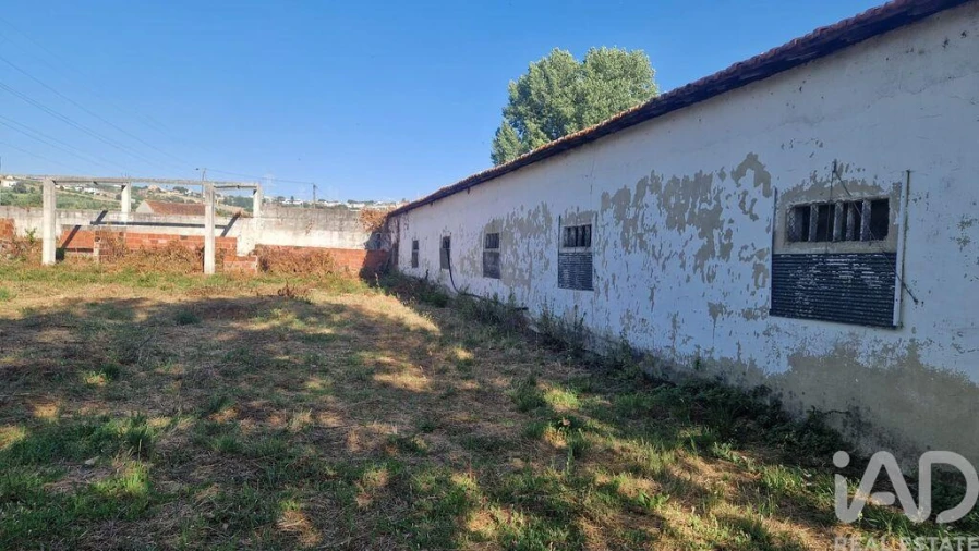 Moradia para Venda em Golpilheira Foto 24