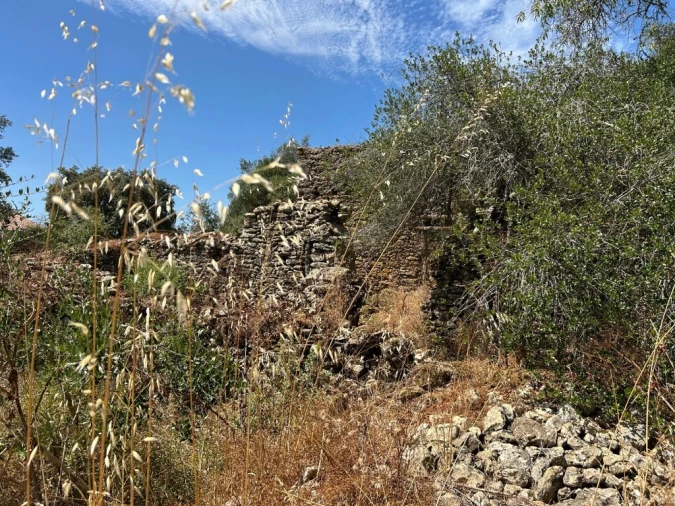 Moradia T2 para Venda em Além da Ribeira e Pedreira Foto 4