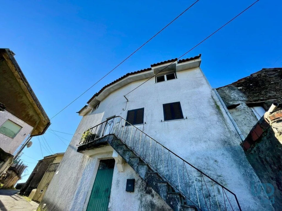 Moradia T3 para Venda em Lorvão Foto 13