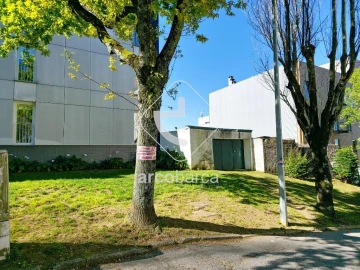 Moradia T5 para Venda em Braga (Maximinos, Sé e Cividade)
