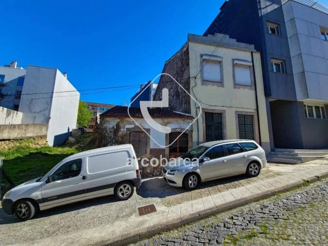 Moradia T5 para Venda em Braga (Maximinos, Sé e Cividade) Foto 3