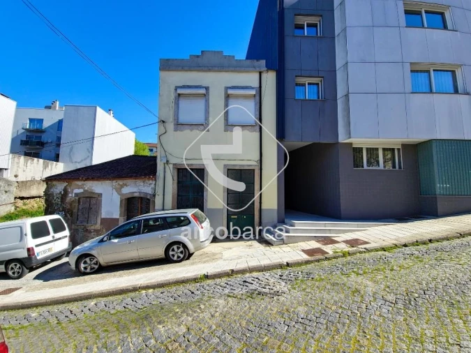 Moradia T5 para Venda em Braga (Maximinos, Sé e Cividade) Foto 1