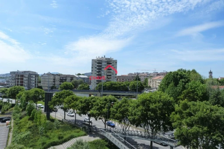 Escritório para Arrendamento em Braga (Maximinos, Sé e Cividade) Foto 7