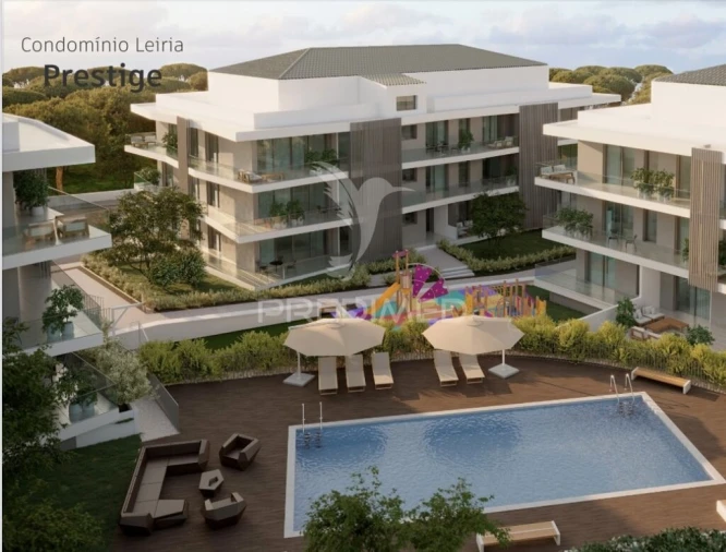 Apartamento T4 para Venda em Parceiros e Azoia