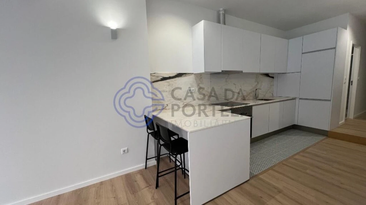 Apartamento T1 para Venda em Paranhos Foto 8