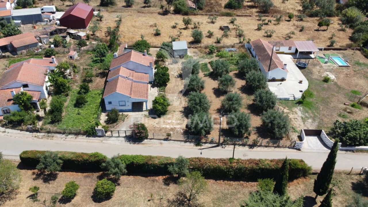 Quinta T3 para Venda em Colos Foto 17