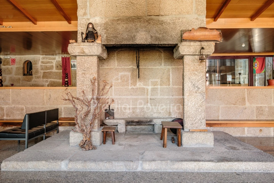 Negócio para Venda em Cambeses do Rio, Donões e Mourilhe Foto 4