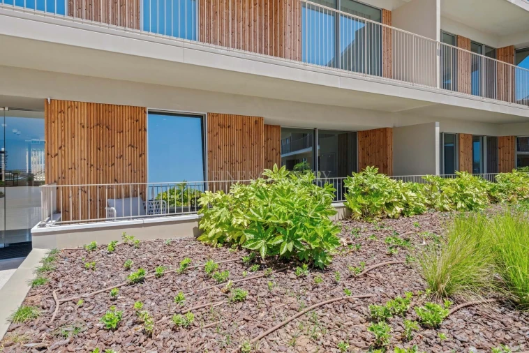 Apartamento T2 para Venda em Quarteira Foto 33