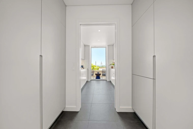 Apartamento T2 para Venda em Quarteira Foto 9