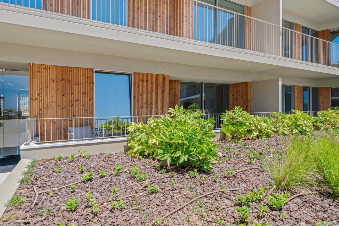 Apartamento T2 para Venda em Quarteira Foto 33