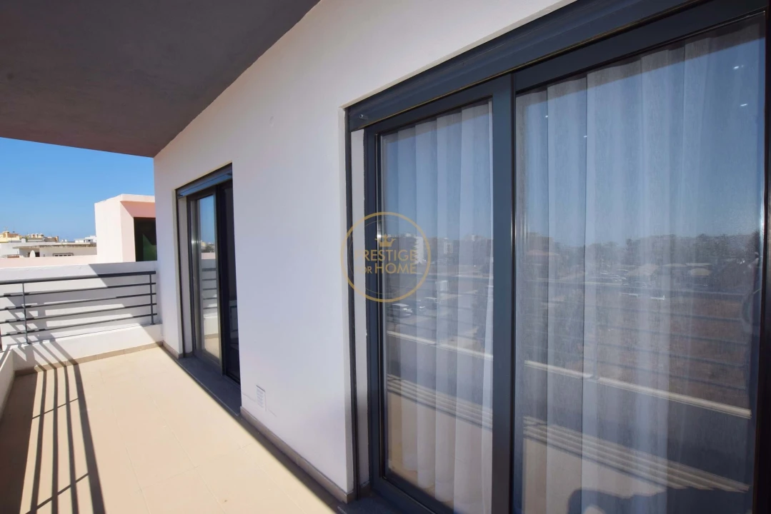 Apartamento T3 para Venda em Quelfes Foto 20