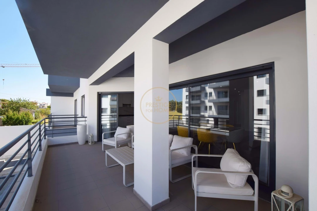 Apartamento T3 para Venda em Quelfes Foto 7