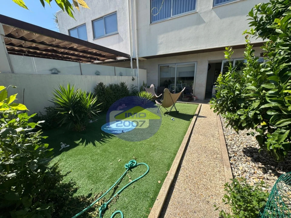 Moradia T3 para Venda em Nogueira da Regedoura Foto 75