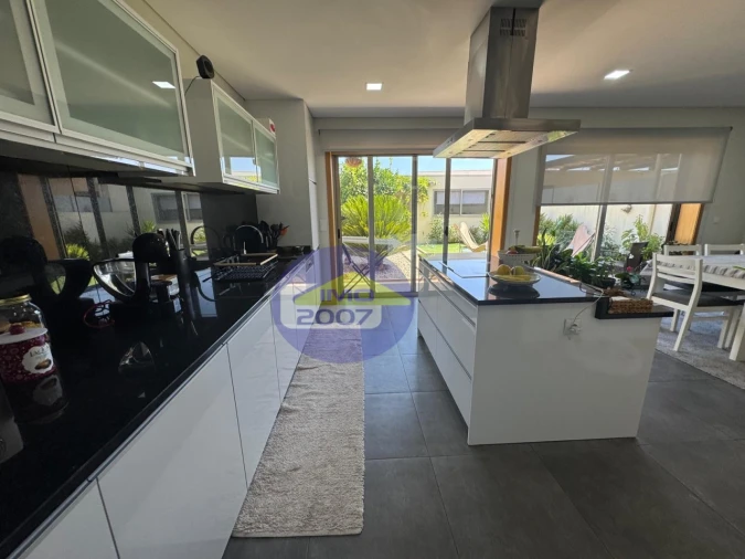 Moradia T3 para Venda em Nogueira da Regedoura Foto 11