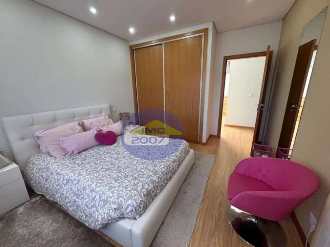 Moradia T3 para Venda em Nogueira da Regedoura Foto 20