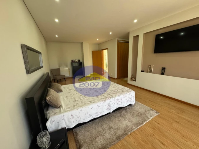 Moradia T3 para Venda em Nogueira da Regedoura Foto 32