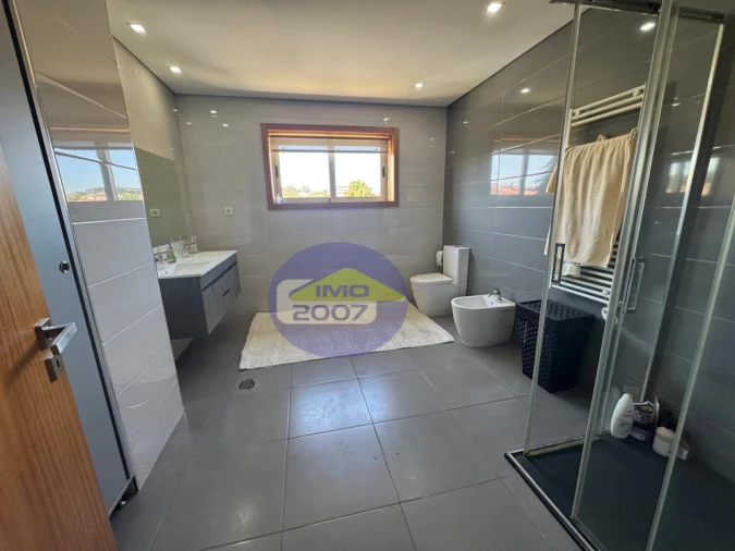 Moradia T3 para Venda em Nogueira da Regedoura Foto 34