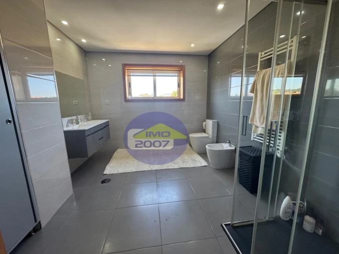 Moradia T3 para Venda em Nogueira da Regedoura Foto 5