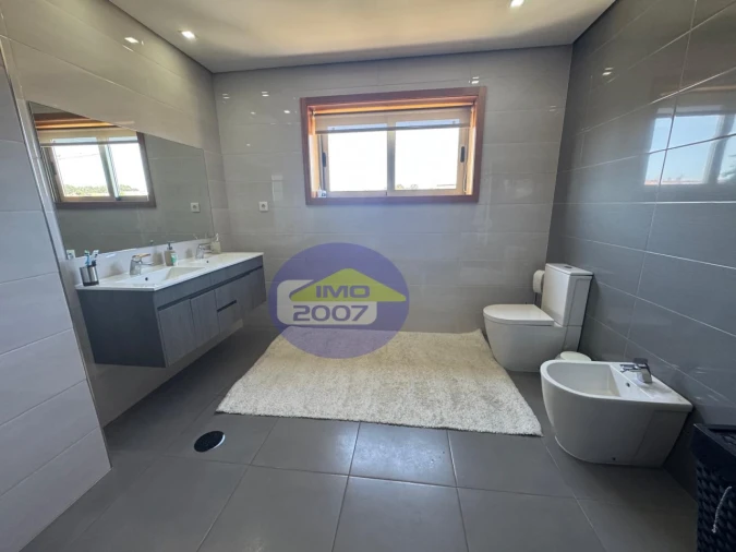 Moradia T3 para Venda em Nogueira da Regedoura Foto 35