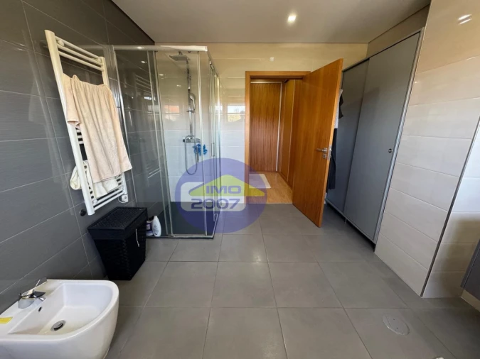 Moradia T3 para Venda em Nogueira da Regedoura Foto 37