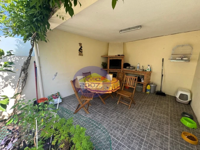 Moradia T3 para Venda em Nogueira da Regedoura Foto 72