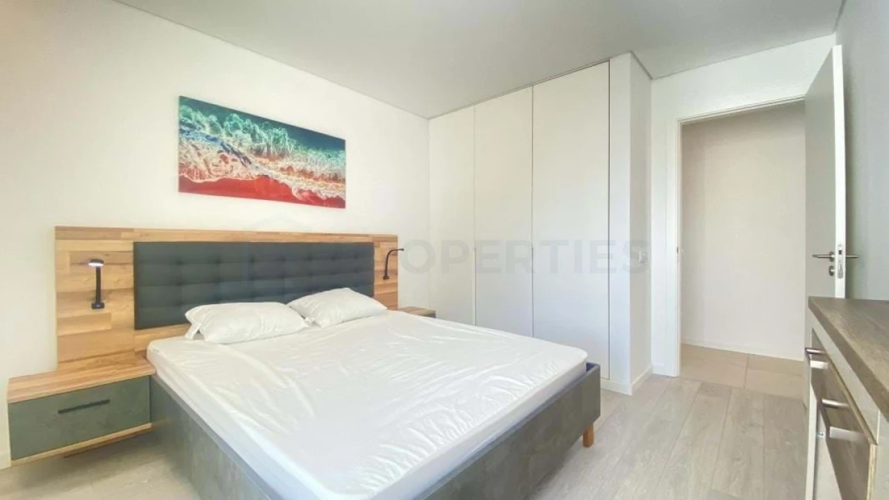 Apartamento T3 para Venda em Quarteira Foto 12