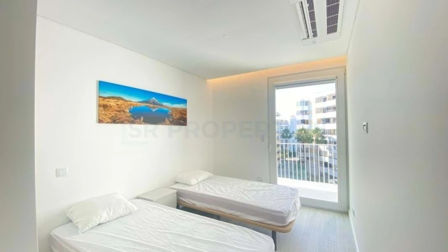 Apartamento T3 para Venda em Quarteira Foto 16