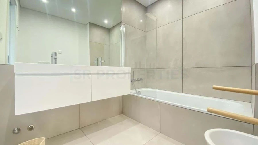 Apartamento T3 para Venda em Quarteira Foto 7