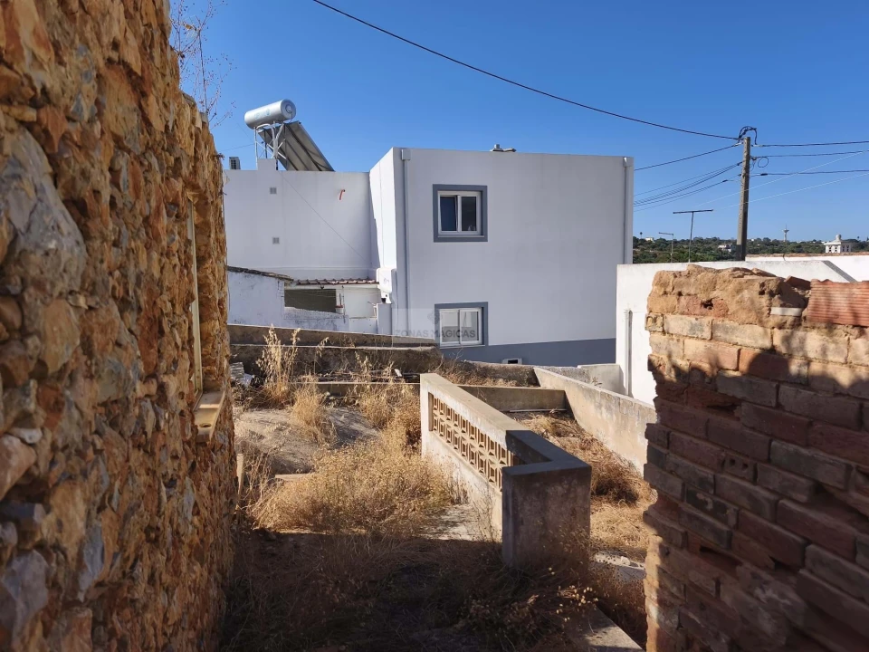 Moradia T2 para Venda em Luz Foto 4