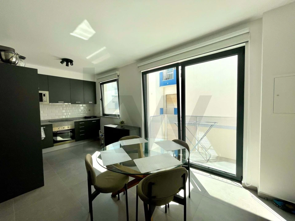 Apartamento T2 para Venda em Portimão Foto 12