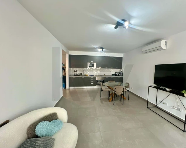 Apartamento T1 para Venda em Portimão Foto 3