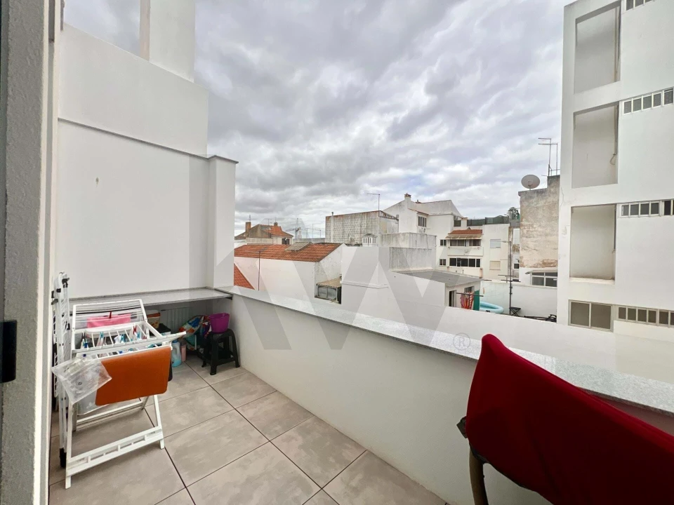 Apartamento T1 para Venda em Portimão Foto 7