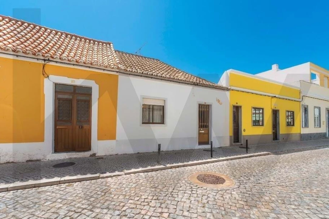 Moradia T2 para Venda em Vila Real de Santo Antonio Foto 3