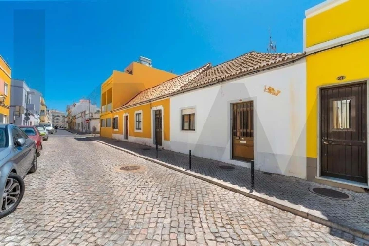 Moradia T2 para Venda em Vila Real de Santo Antonio Foto 4