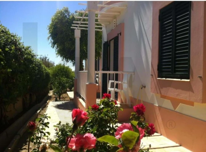 Moradia T5 para Venda em Vila de Sagres Foto 8