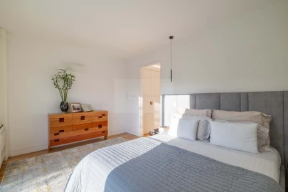 Moradia T4 para Venda em Santa Marinha e São Pedro da Afurada
