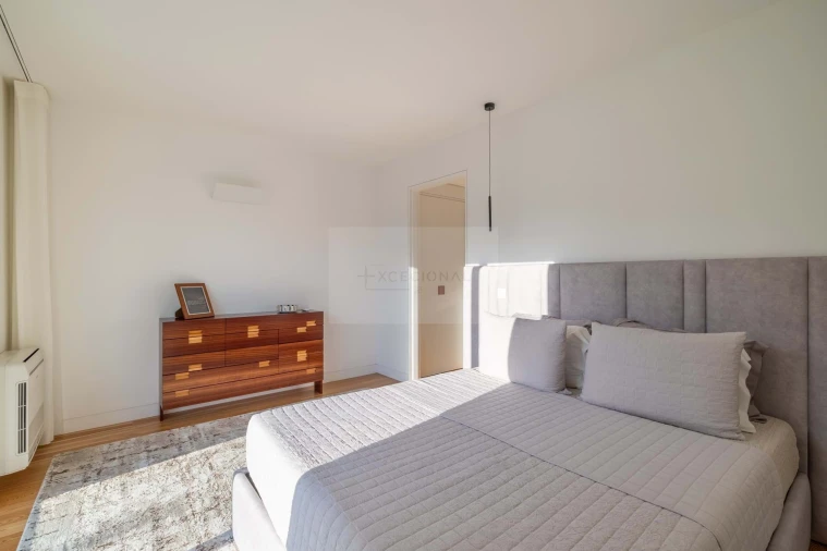 Moradia T4 para Venda em Santa Marinha e São Pedro da Afurada Foto 37