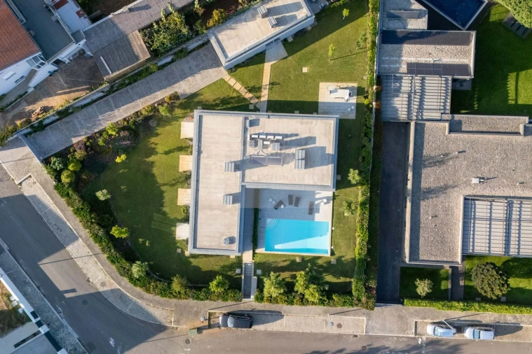 Moradia T4 para Venda em Santa Marinha e São Pedro da Afurada Foto 2