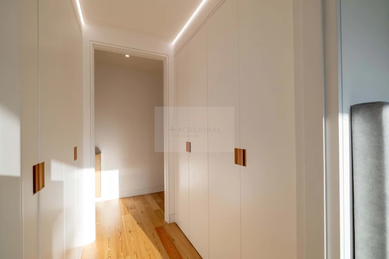 Moradia T4 para Venda em Santa Marinha e São Pedro da Afurada Foto 28