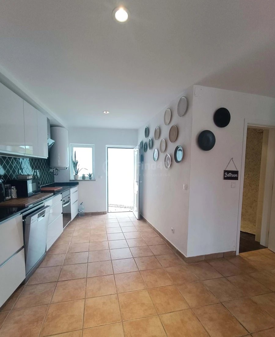 Moradia T3 para Venda em Gafete Foto 9