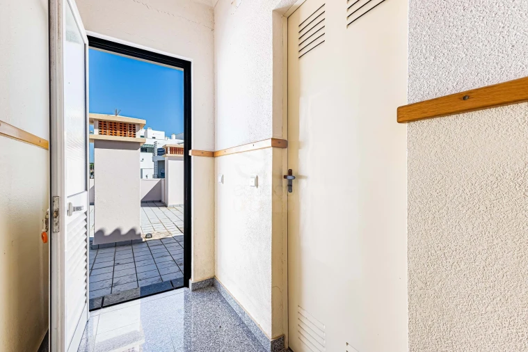 Apartamento T2 para Venda em Armação de Pera Foto 14