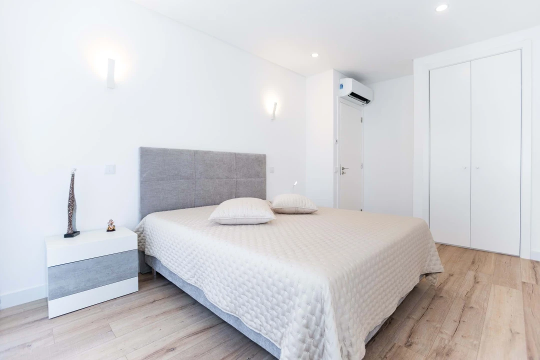 Moradia T4 para Venda em Ferreiras Foto 38